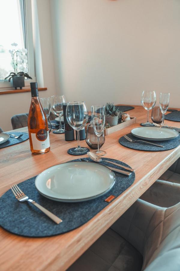 Ferienwohnung Steinablick Mit Grossem Balkon & Garage Ühlingen-Birkendorf Buitenkant foto